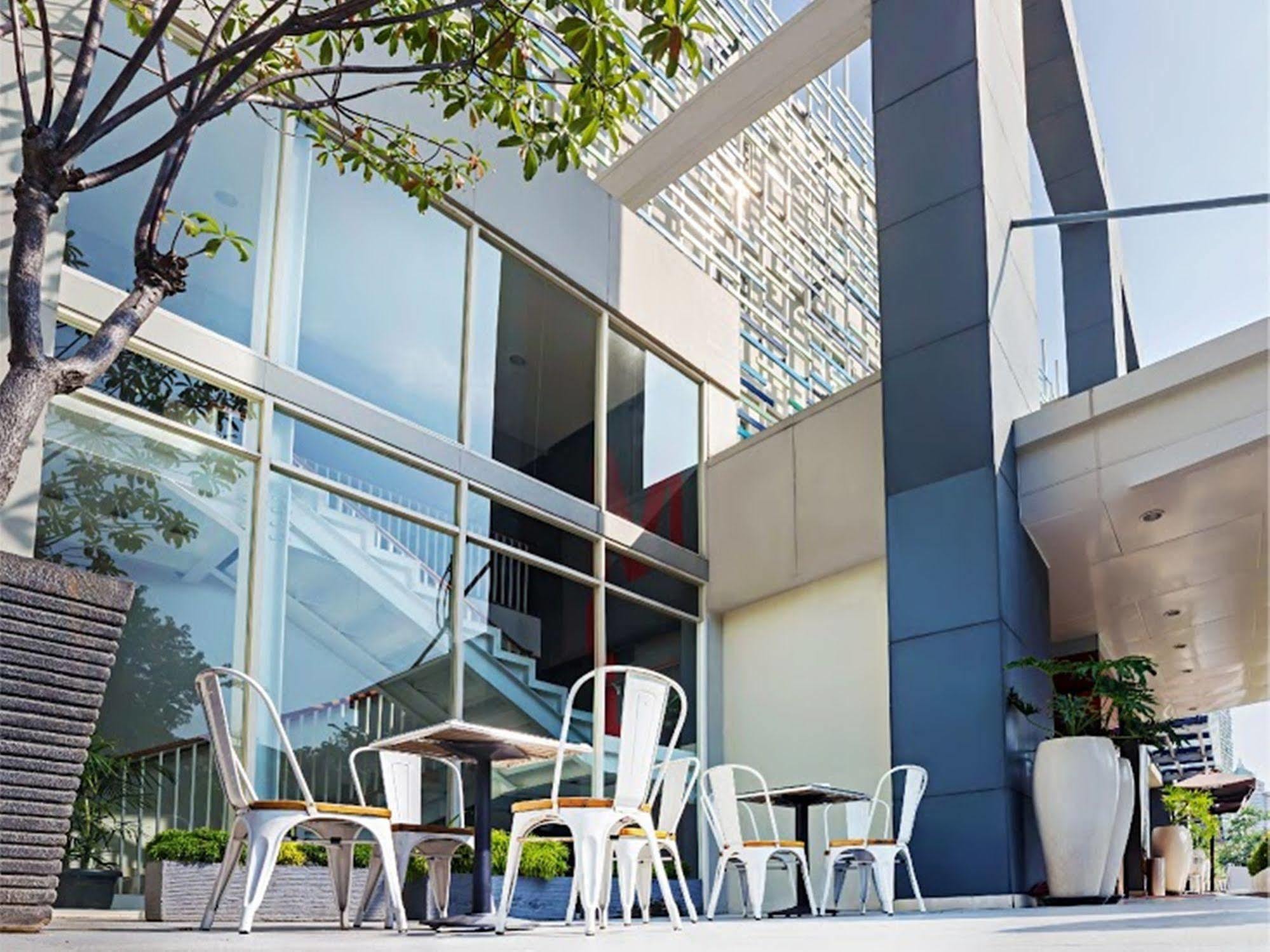 1O1 Urban Jakarta Kelapa Gading Exterior foto